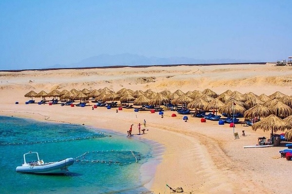 Hurghada: Sharm El Naga Snorkeling & relaxing